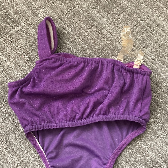 Kelle Large Child Sheer Layered One Shoulder Strap - Picture 10 of 12